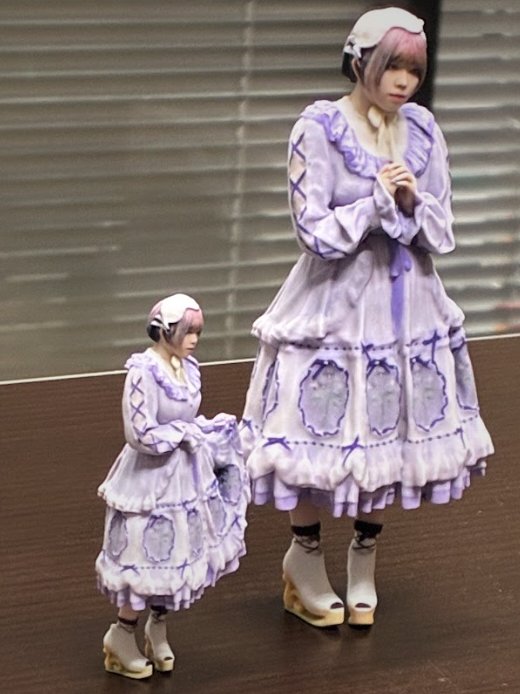 ロリィタ衣装の人物3Dフィギュア 親子サイズ